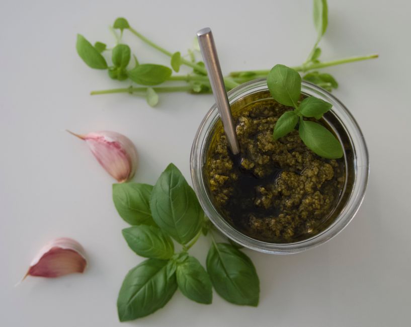 Illustration culinaire pour l’article : Ail des ours en cuisine : comment utiliser cette plante aromatique sans masquer son parfum